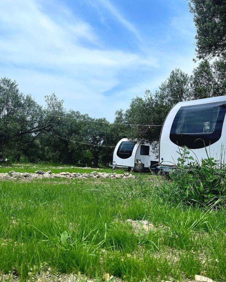 Bademli Caravan Garden Δεκελί Εξωτερικό φωτογραφία